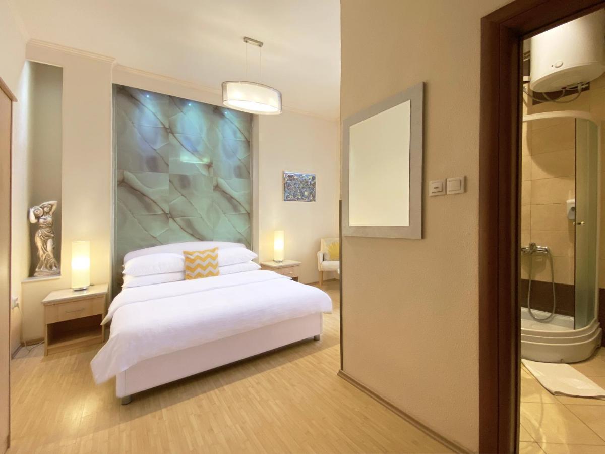 Shangri La Mansion Mostar Buitenkant foto