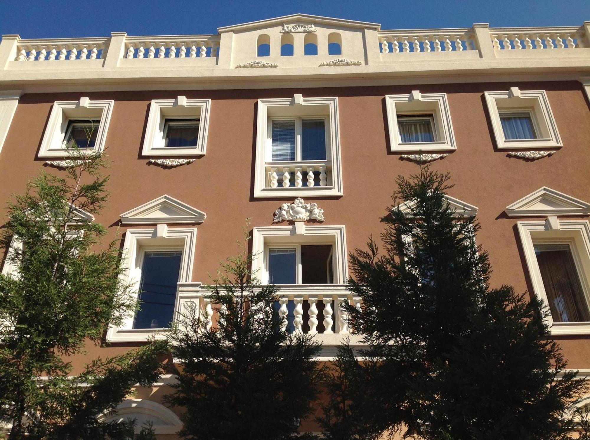 Shangri La Mansion Mostar Buitenkant foto